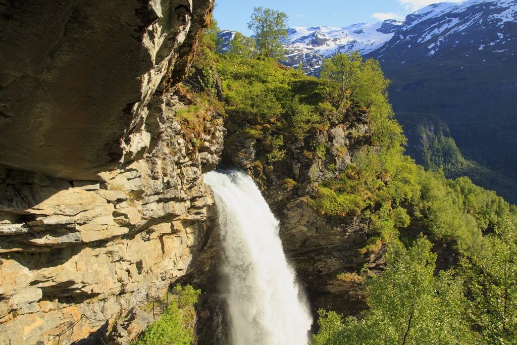 View of Storsæterfossen with mountains