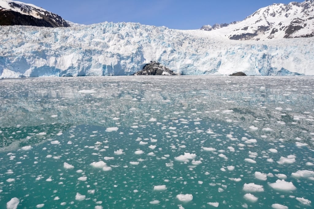 Amazing view of Aialik Glacier 