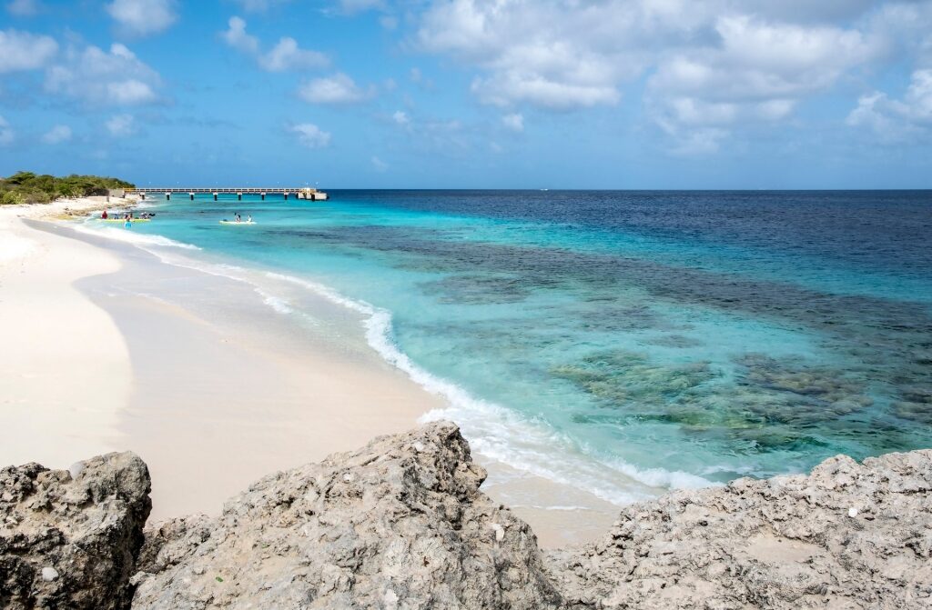 White sand beach and clear blue waters of Te Amo Beach, Bonaire