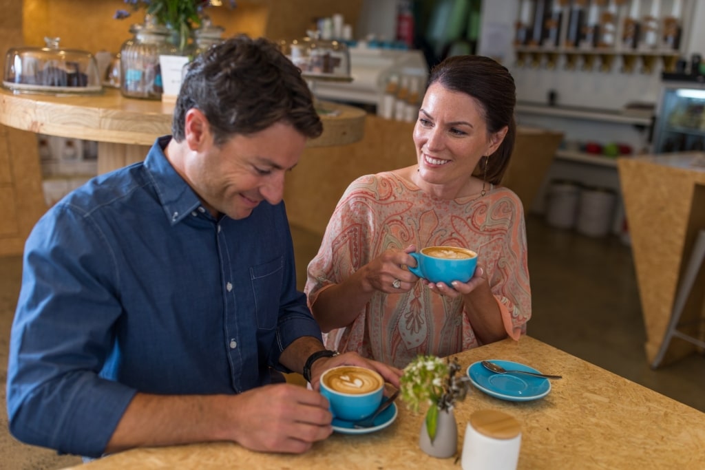 Couple at a coffee shop in Tauranga