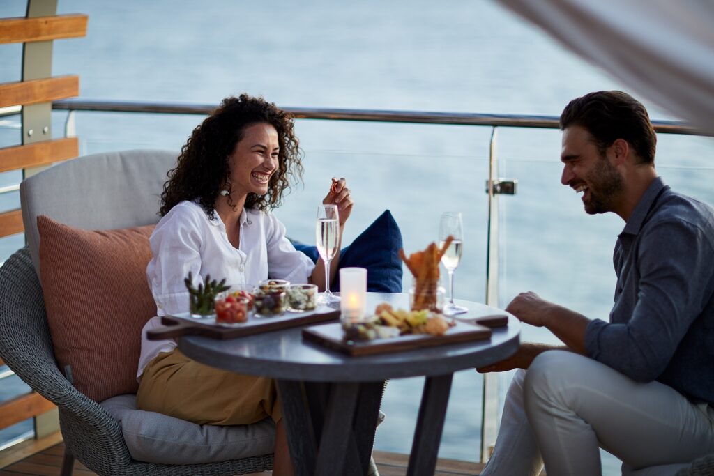 Couple eating al fresco on a cruise