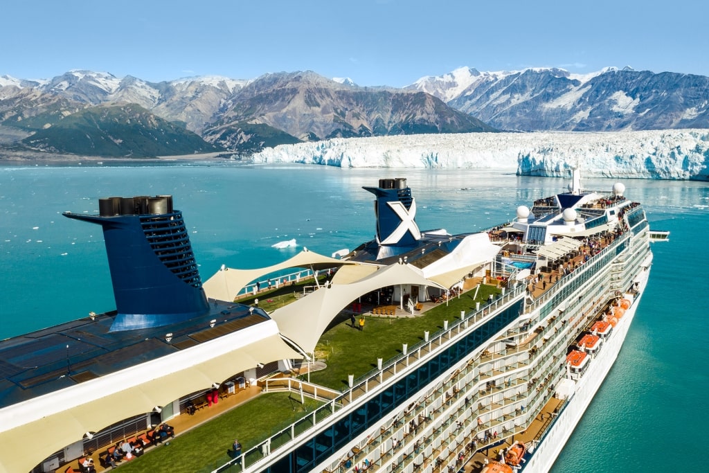 Celebrity Eclipse cruising towards Hubbard Glacier