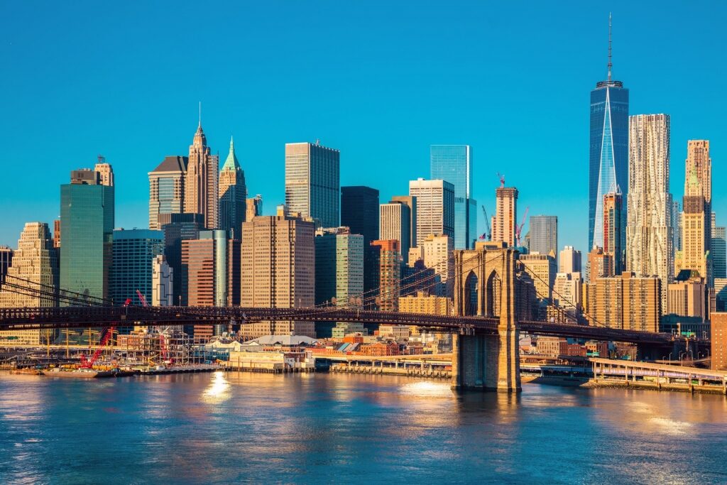New York City skyline including Brooklyn Bridge