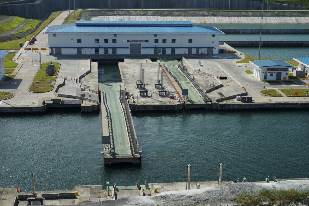 Agua Clara locks closing in Panama