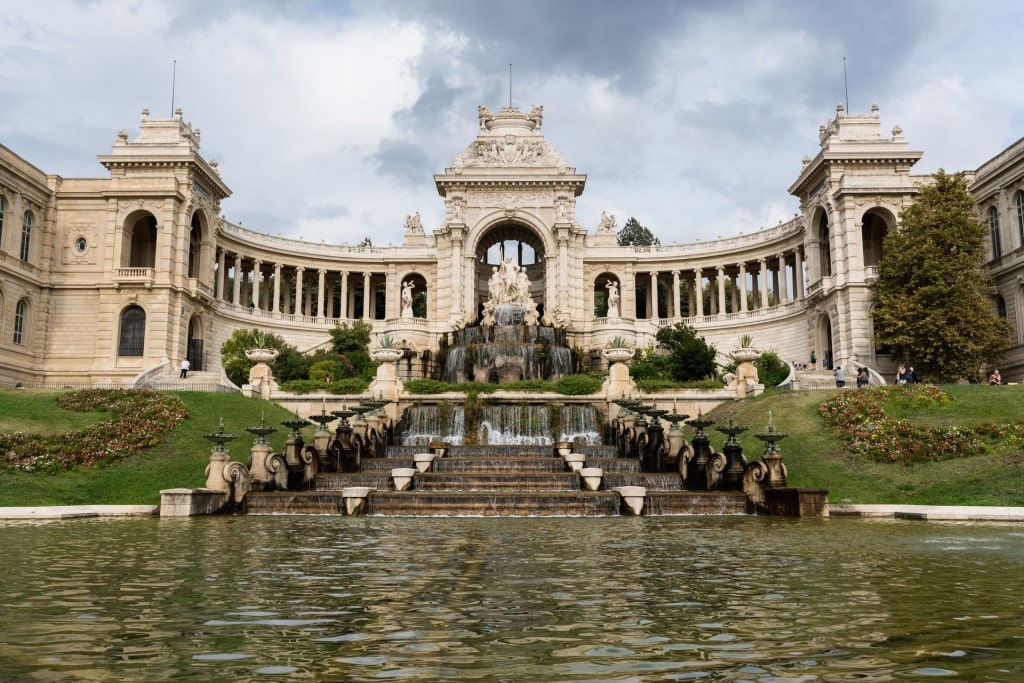 Beautiful front of Longchamp Palace with fountain