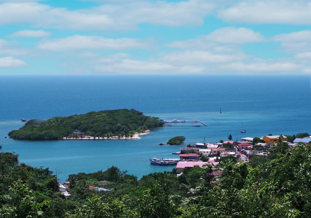 Roatan island with view of Maya Key 