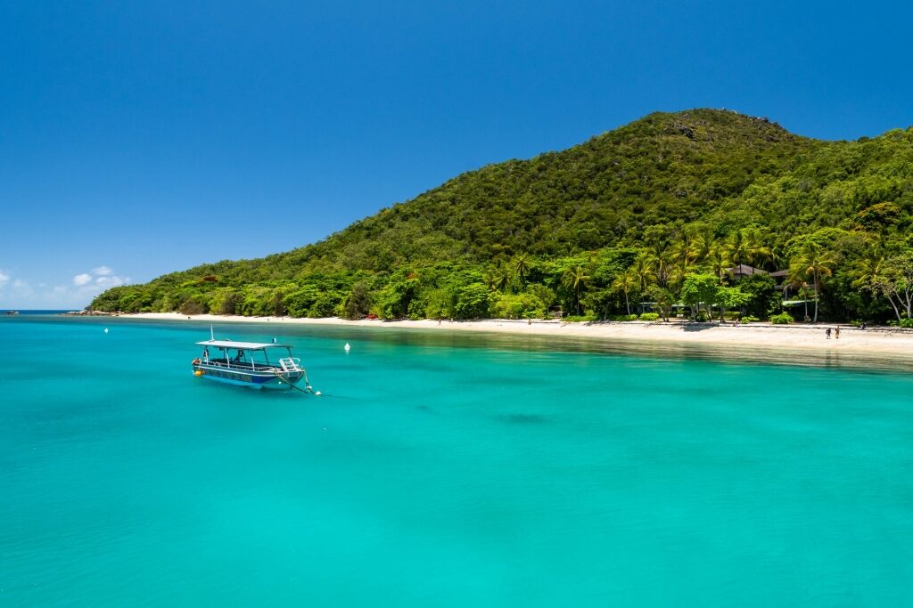 Turquoise water in Fitzroy Island