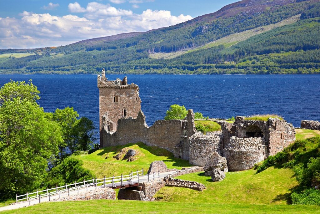 Scenic landscape of Urquhart Castle by the cliff