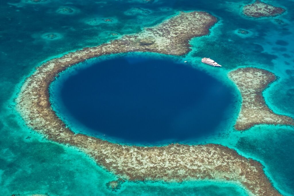Dark blue water of The Blue Hole 