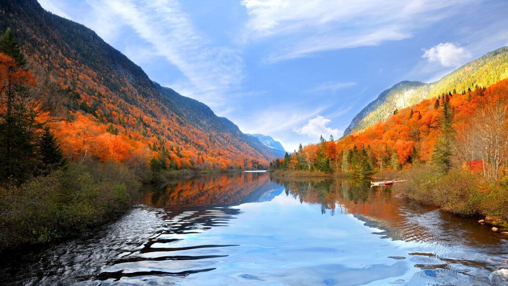 Beautiful fall foliage in Jacques Cartier National Park