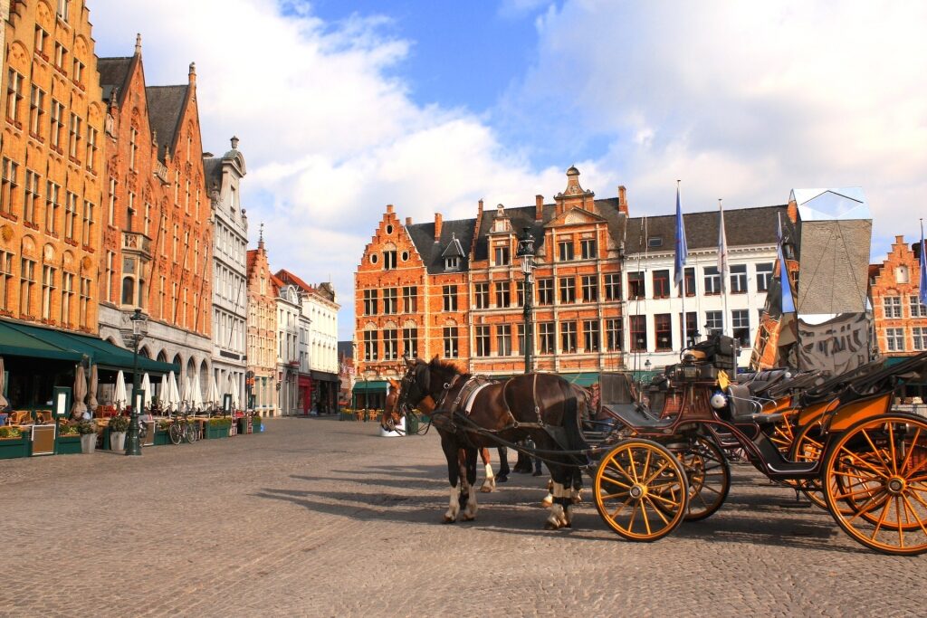 Horse carriages in Market Square