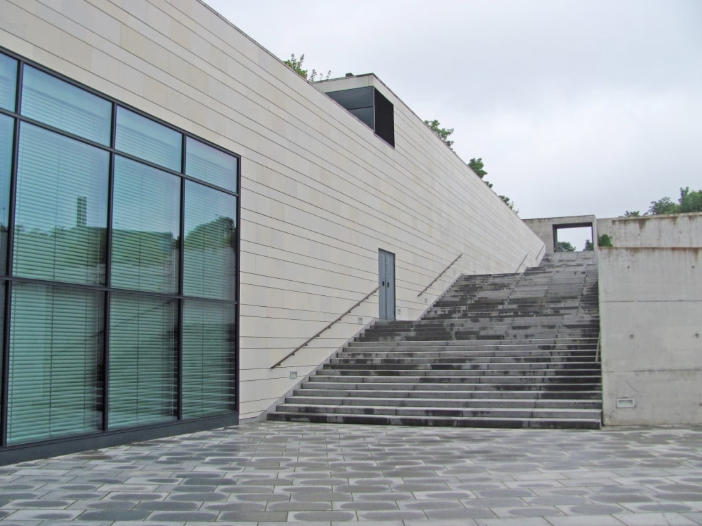 Exterior of Kumu Art Museum