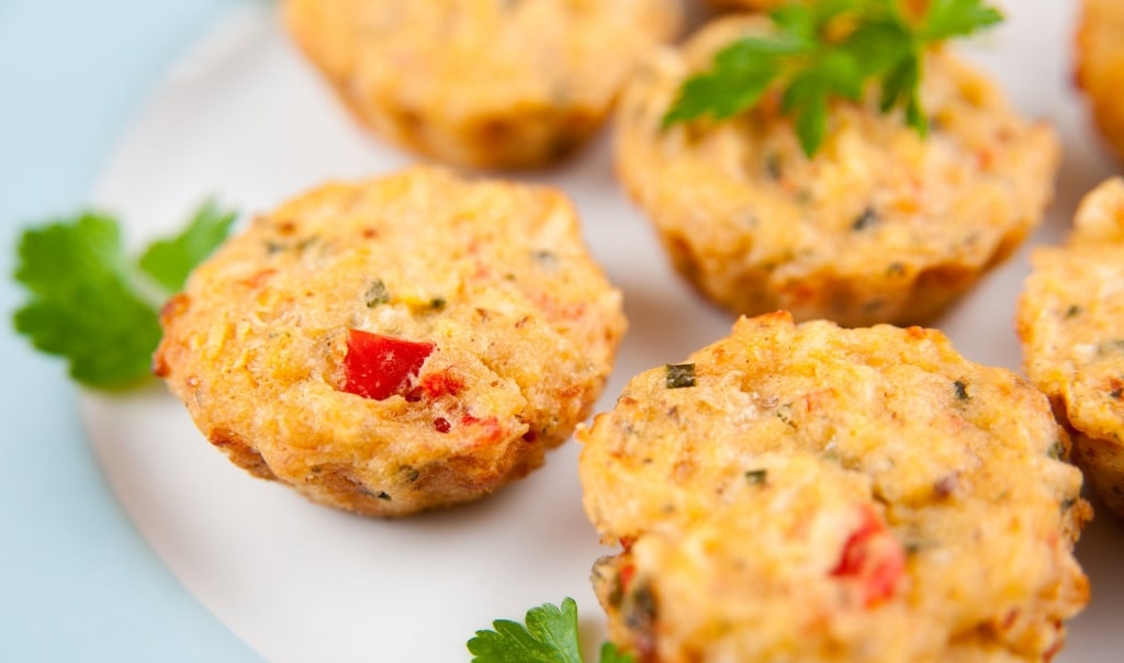 Plate of crab cakes