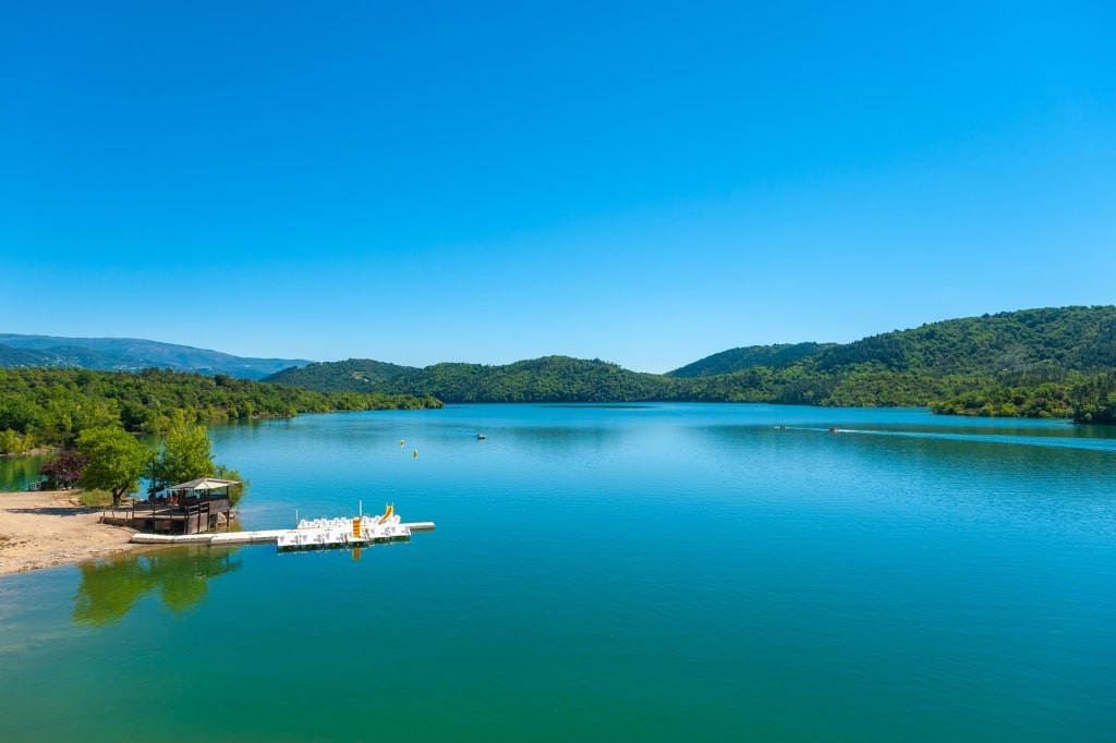 Sapphire-blue waters of Lake Saint Cassien