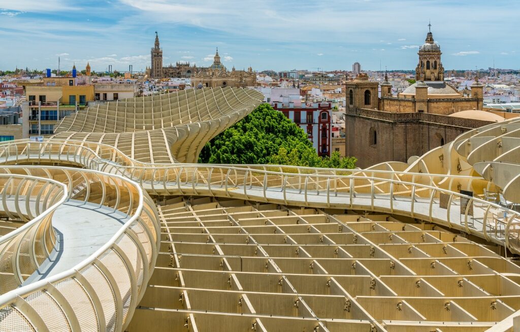 Sprawling wooden structure of Metropol Parasol