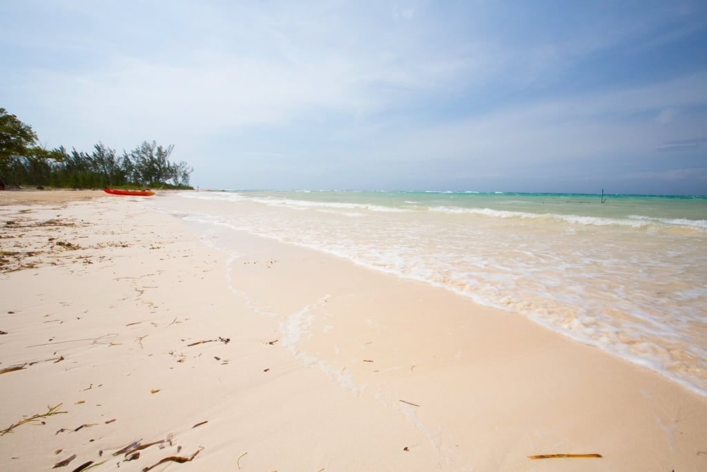 Long stretch of sand at the Blue Waters Beach Club