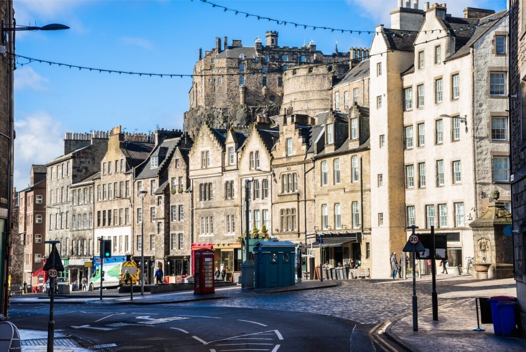Street view of Grassmarket in Edinburgh, Scotland