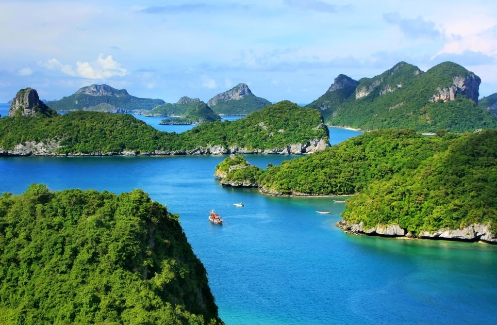 Lush islets in Ang Thong National Marine Park