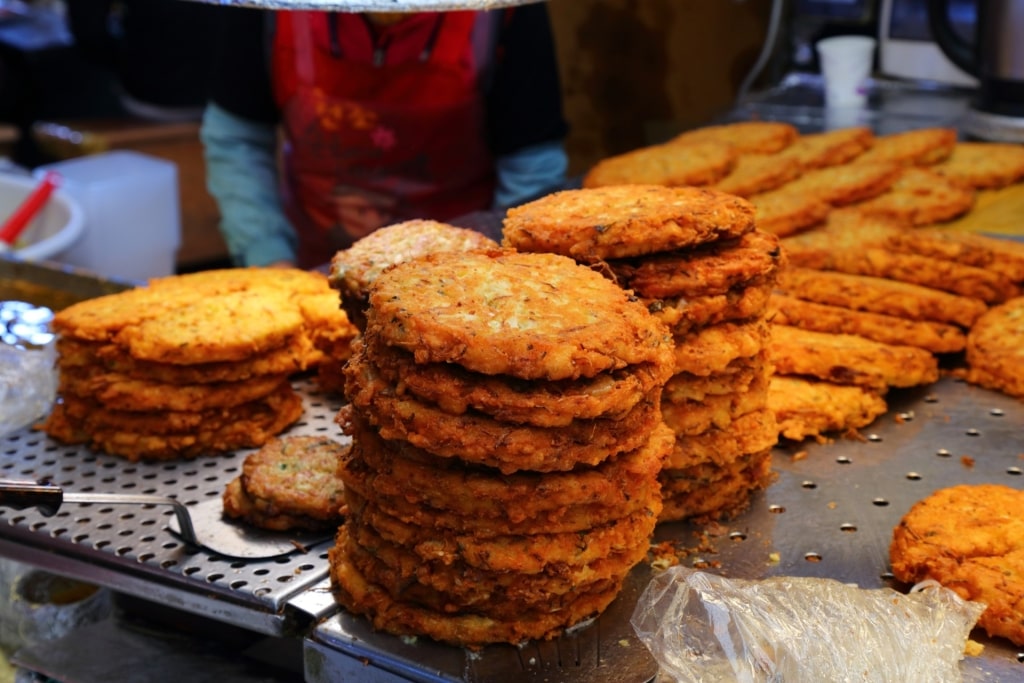 Bindaetteok in Gwangjang Market
