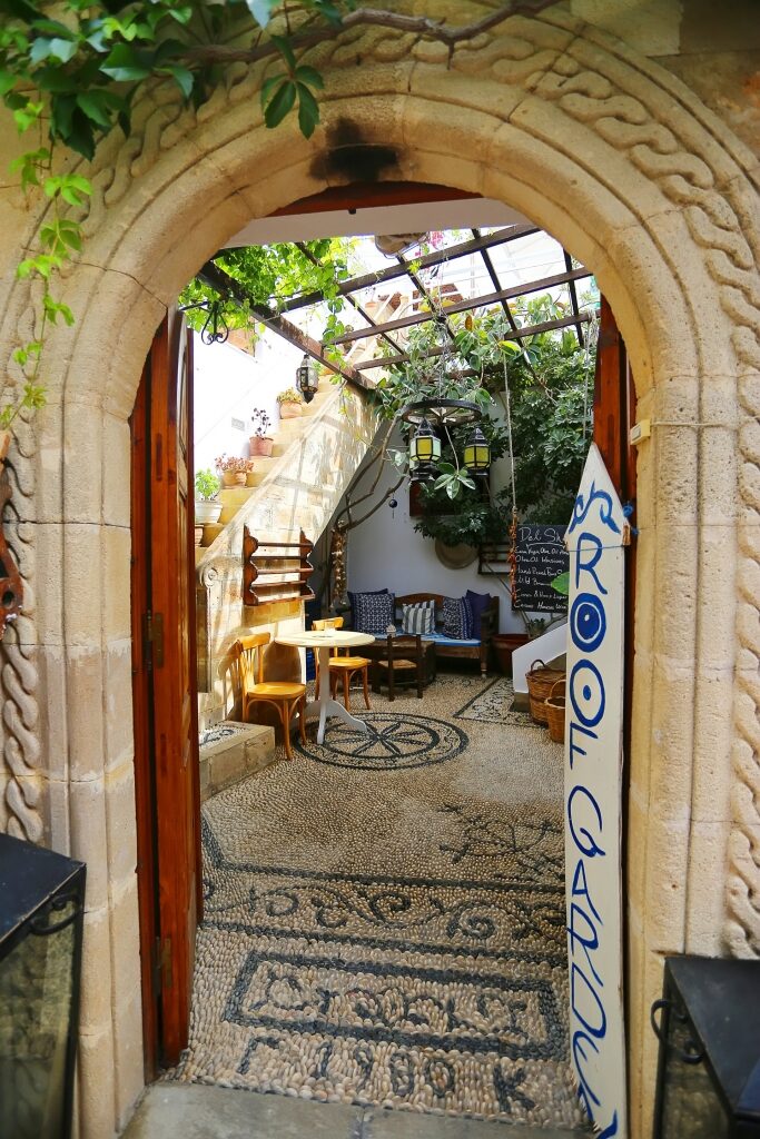 Beautiful al fresco interior of Kamariko Taverna