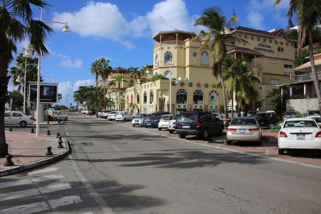 Street view of Le West Indies Shopping Mall