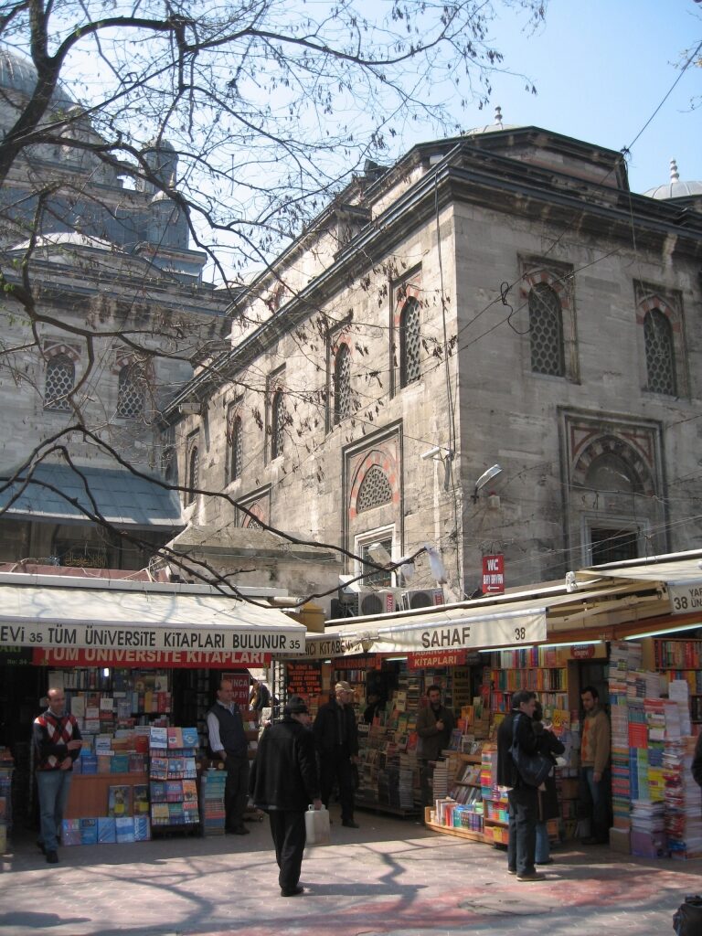 Sahaflar Çarşısı, one of the best Istanbul markets