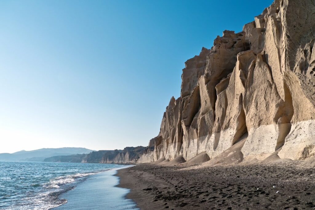 Magnificent cliffs at the Caldera Beach