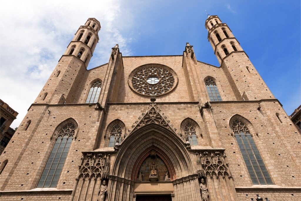 Gorgeous exterior of Basílica de Santa Maria del Mar, Barcelona
