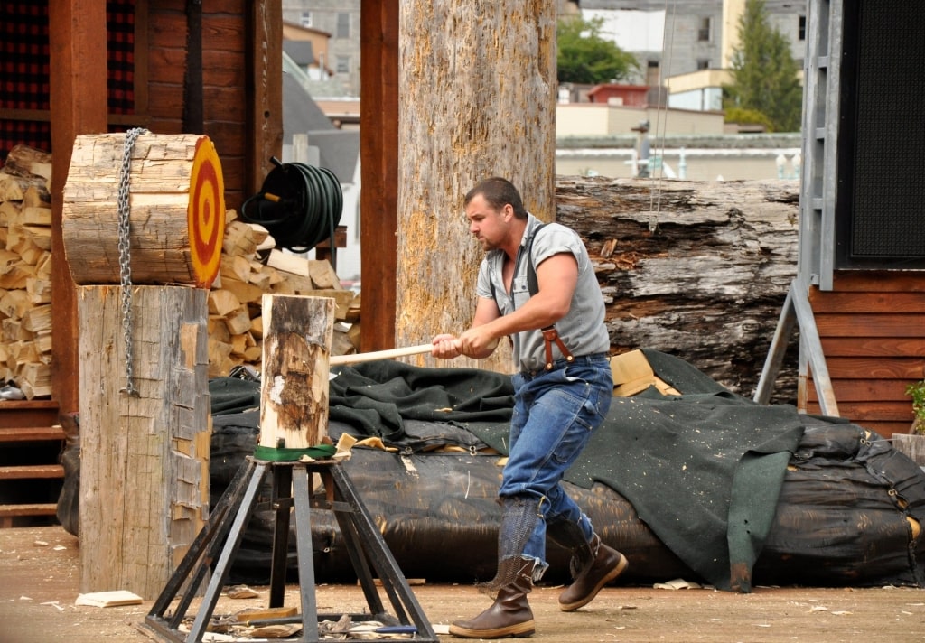 Famous Great Alaskan Lumberjack Show