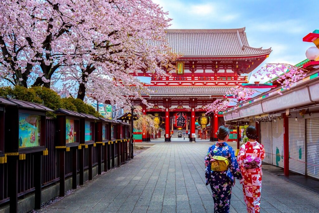 People strolling around Senso-ji Temple