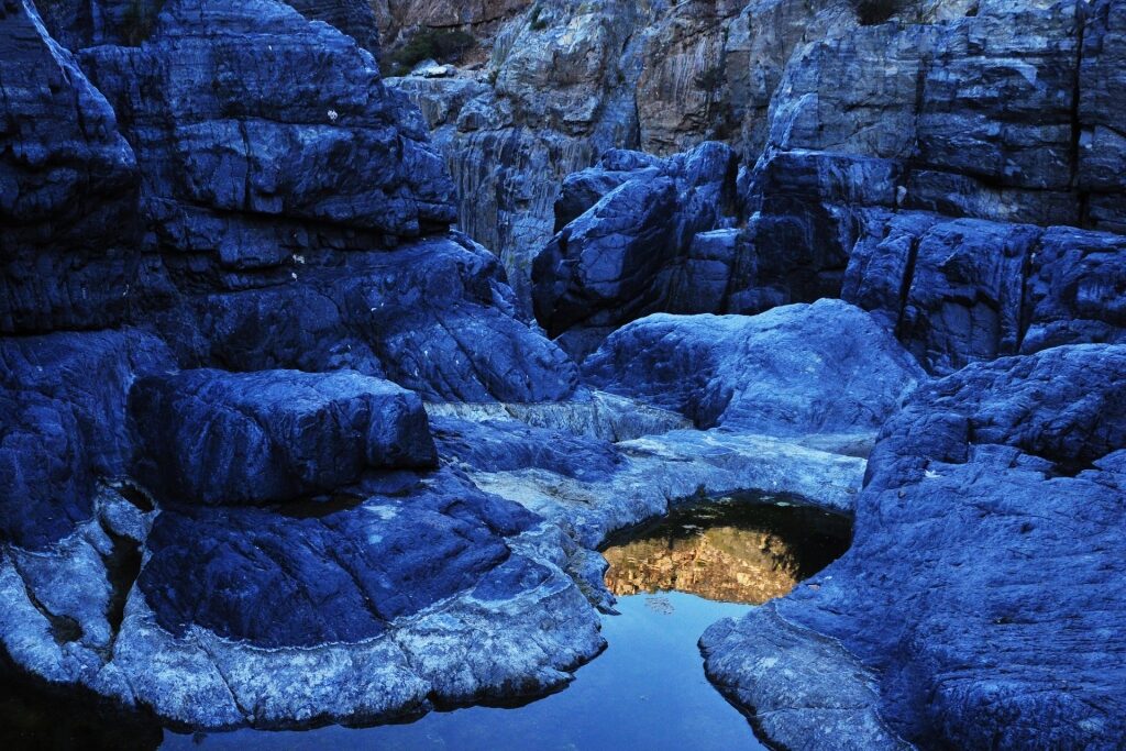 Amazing blue hues inside the El Salto Canyon