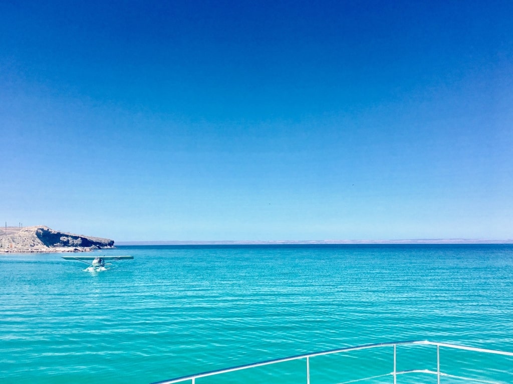 Turquoise waters of Playa Pichilingue