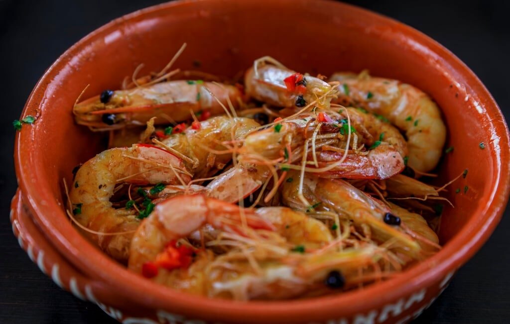 Bowl of shrimp goodness called Camarao de Alho