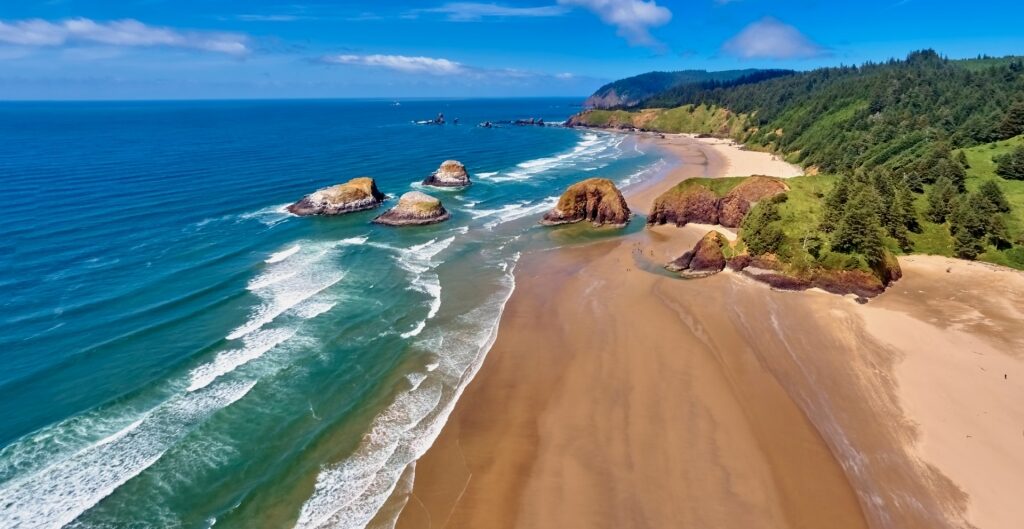 Things to do in Astoria Oregon - Cannon Beach