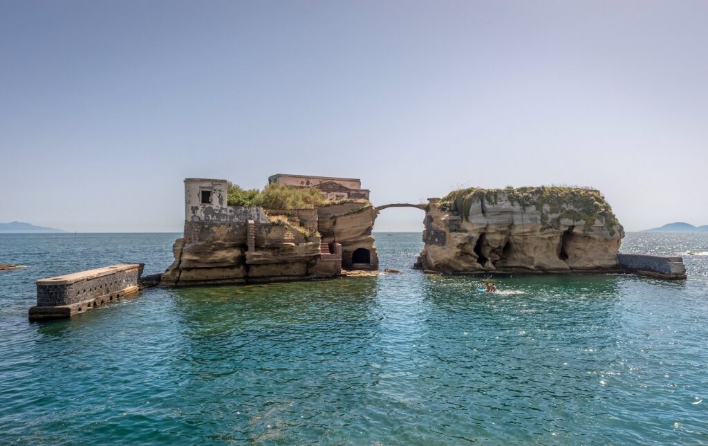 Famous arch near Spiaggia della Gaiola, Naples