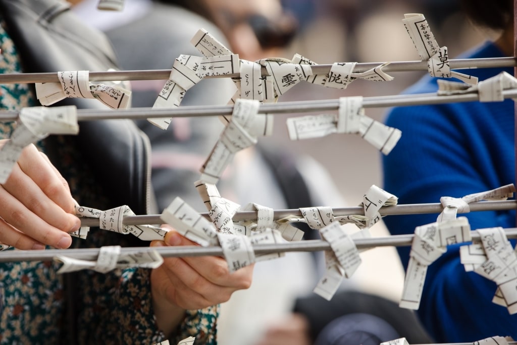 Popular o-mikuji stall at the Sensoji temple