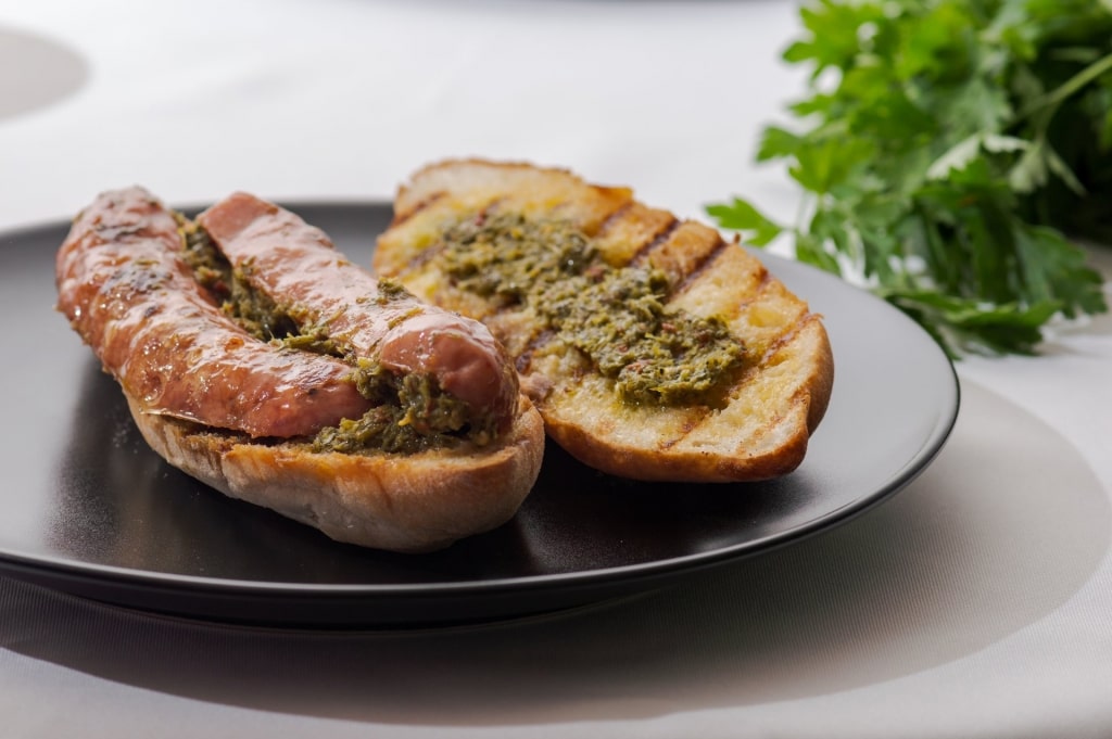 Plate of meaty Choripán