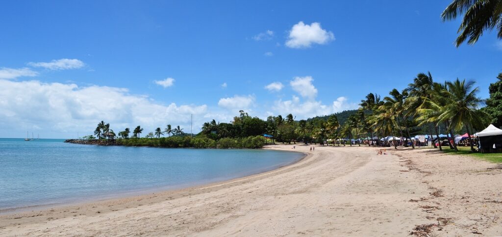 Fine white sands of Airlie Bay, Airlie Beach