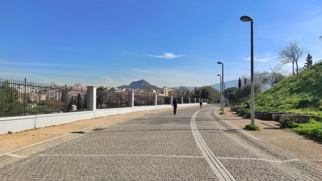 Wide street in Ermou