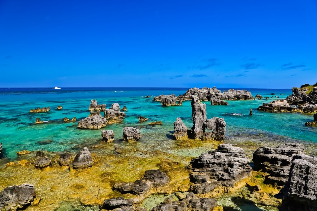 Rock formations in Tobacco Bay Beach