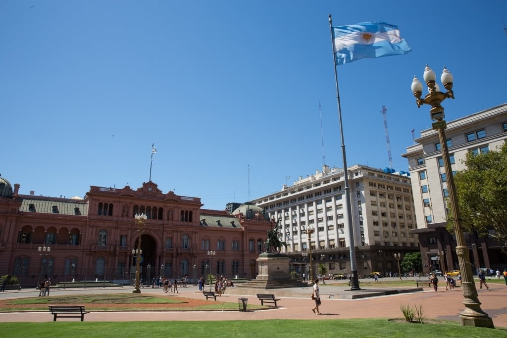 Historical square with Casa Rosada, Microcentro