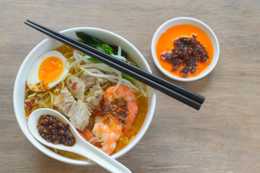 Hokkien prawn mee with chili sauce