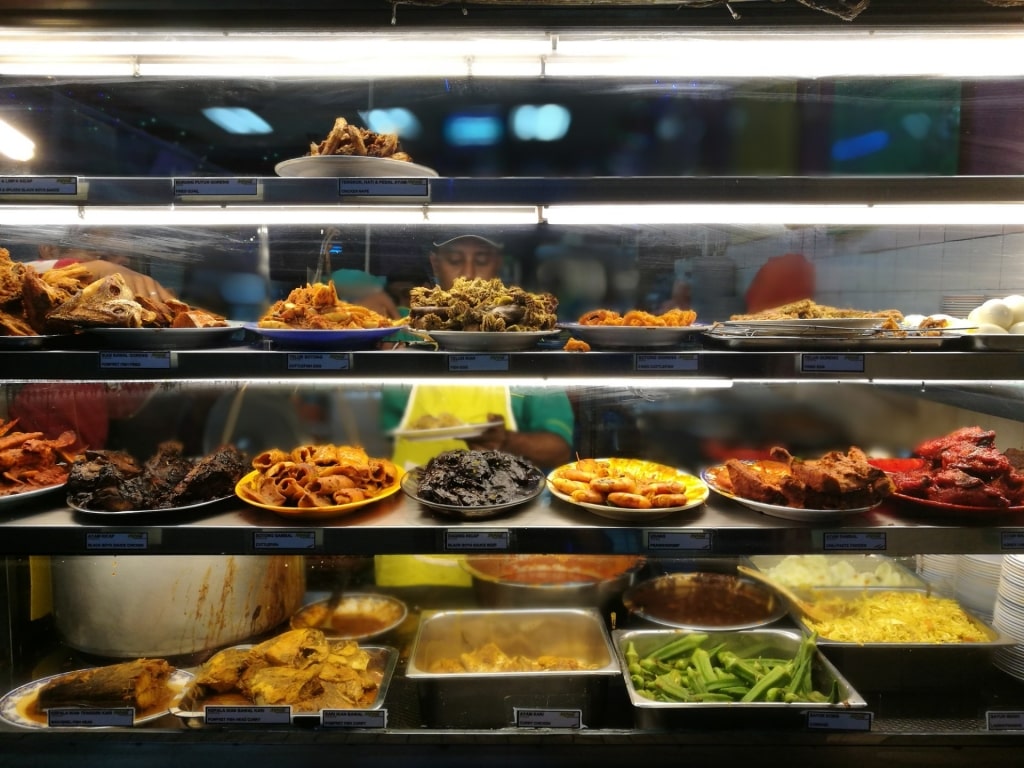 Hawker in Penang with different food options