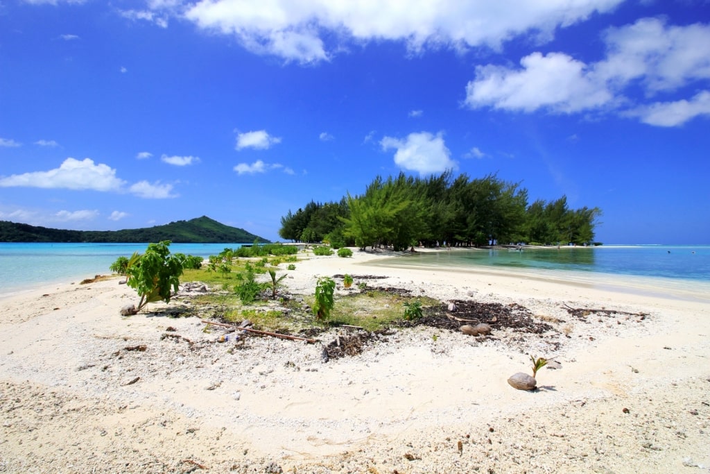 White sands of Motu Tapu