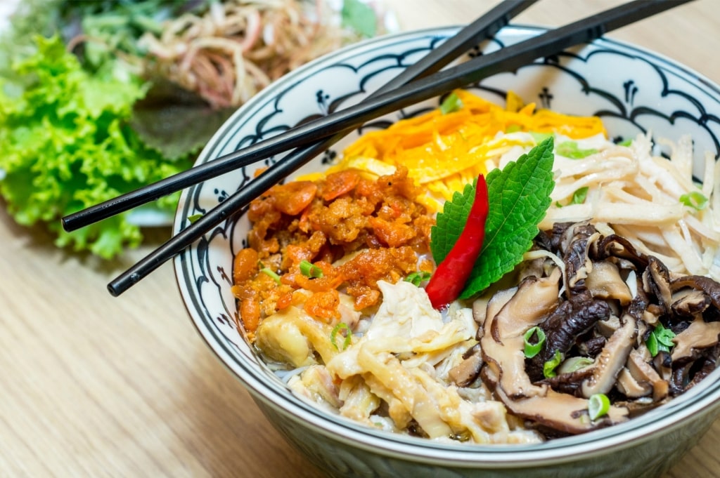 Bowl of spicy bun thang