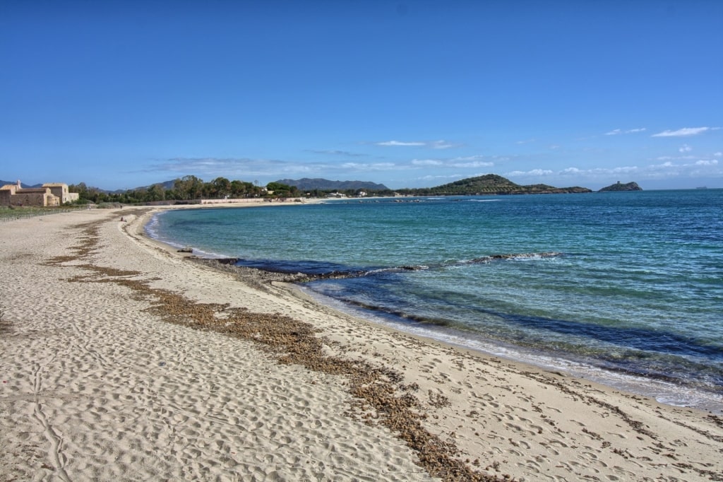 Calm waters of Nora Beach