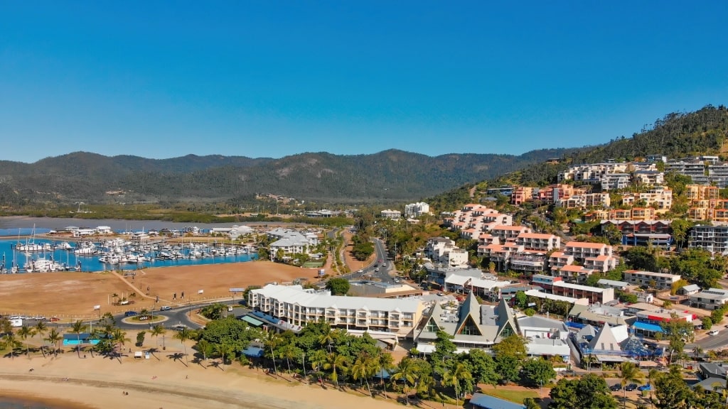 Coastline of Airlie Beach