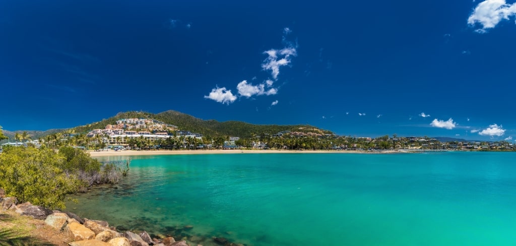 Turquoise water of Airlie Beach