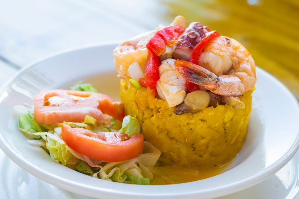 Caribbean cuisine - Mofongo relleno