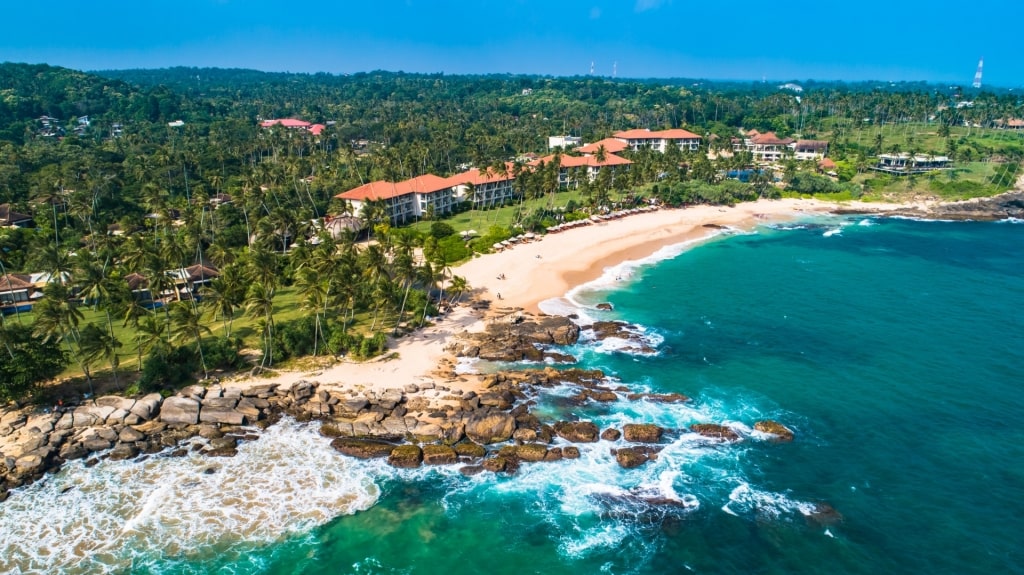 Rocky shoreline of Goyambokka Beach, near Tangalle